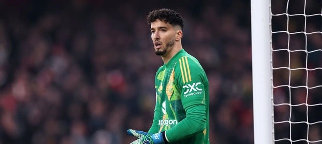 Bayindir được Besiktas theo đuổi.