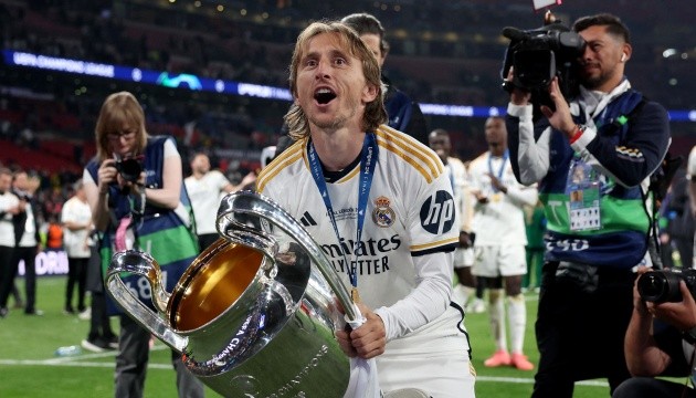 Modric khả năng có mùa thứ 14 khoác áo Real Madrid.