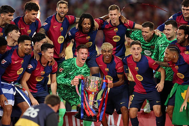 Barca đã lên ngôi vô địch La Liga.