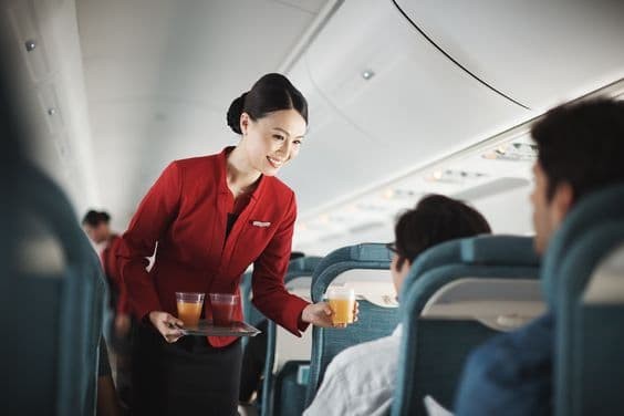 Nếu các món ăn khác sẽ rất lích kích trong việc mang đi thì chuối lại rất dễ, chuối không cần hộp đựng, không cần dao cắt