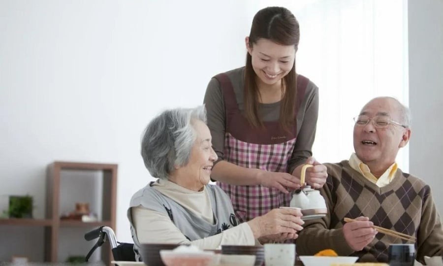 Trong xã hội hiện đại, áp lực tài chính ngày càng lớn khiến nhiều người trẻ rơi vào tình trạng thu nhập thấp, chi tiêu nhiều, không đủ trang trải cuộc sống.