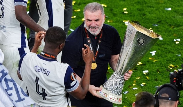 Postecoglou giữ nguyên lời hứa vô địch ở mùa giải thứ 2 tại CLB