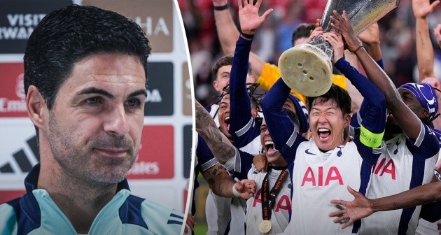 HLV Arteta chúc mừng Tottenham.
