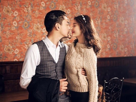 Nhiều người nghĩ rằng đàn ông có tâm lý mạnh mẽ hơn phụ nữ, nhưng thực tế, đó chỉ là vẻ bề ngoài mà họ cố gắng thể hiện.
