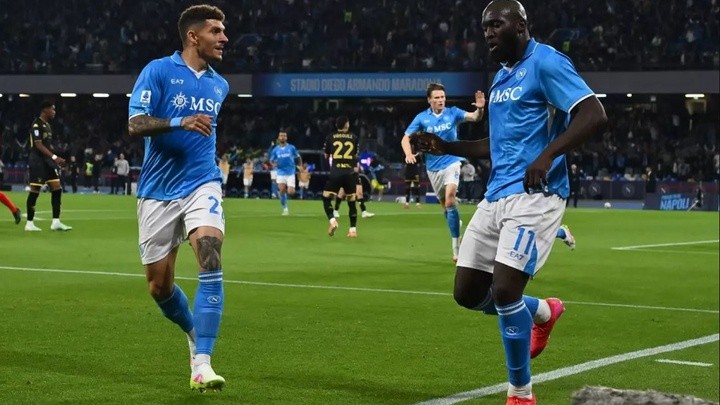 Lukaku vẫn là đầu tàu của Napoli.