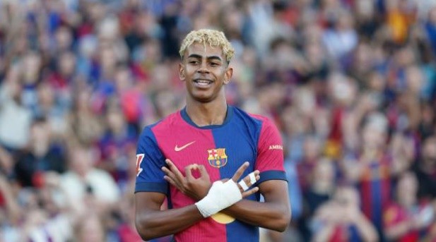 Yamal sẽ sớm gia hạn với Barca.