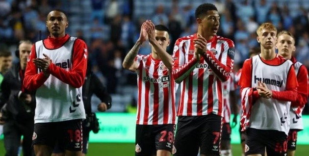Tiền vệ người Anh trong màu áo Sunderland.