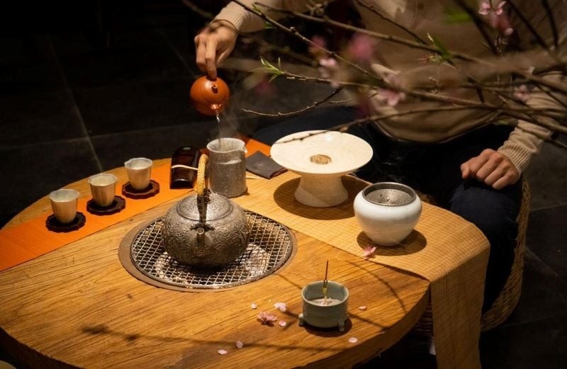 Điều này không chỉ giúp tiết kiệm trà, mà còn bảo toàn dưỡng chất, tối ưu hóa mỗi tách trà bạn thưởng thức mỗi ngày.