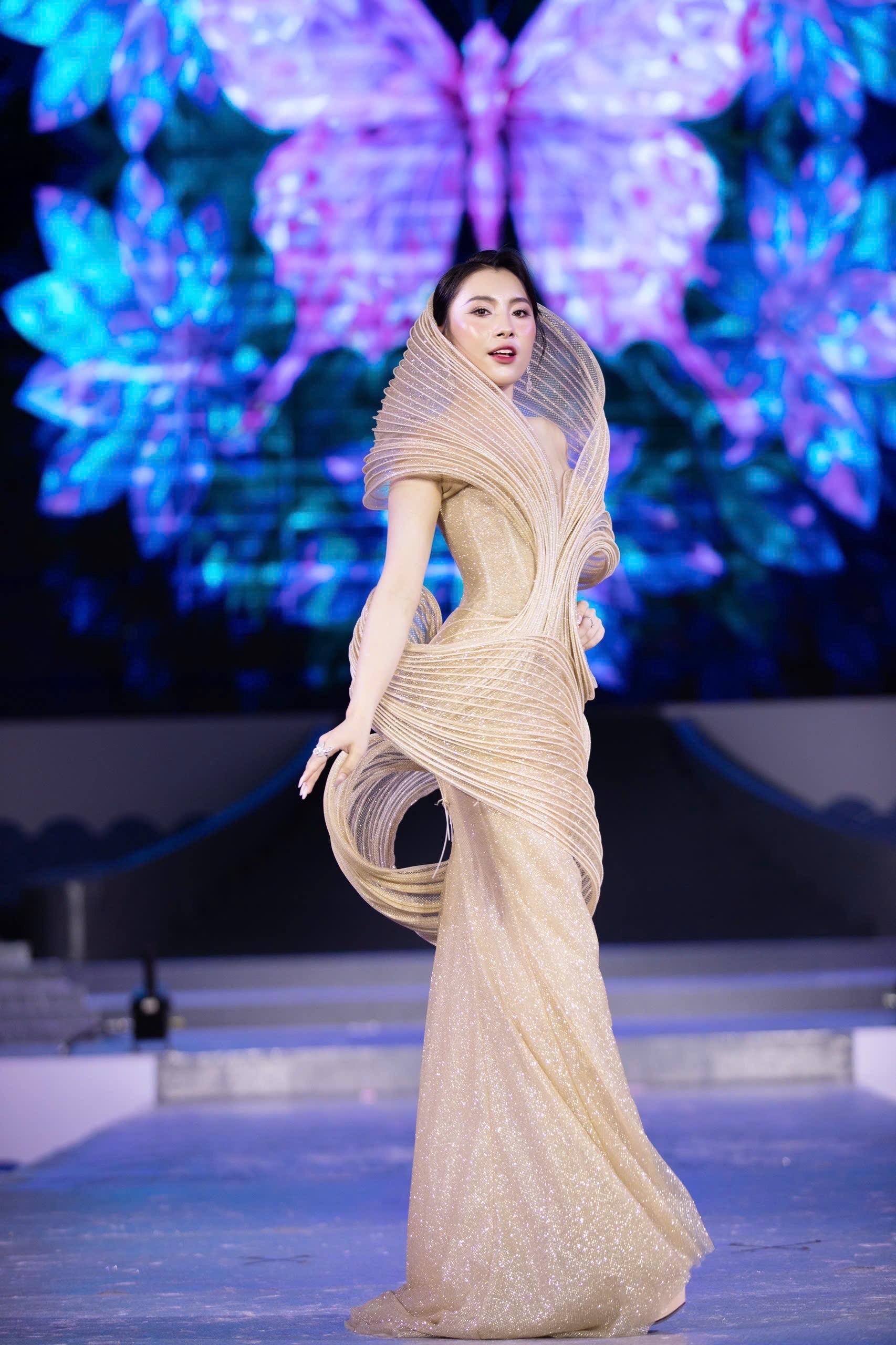 phung-thanh-hang-2