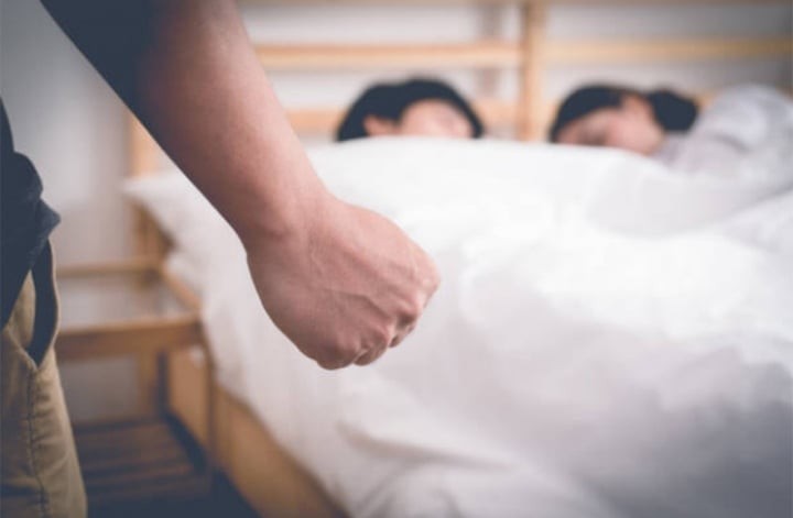 Những ngành nghề phụ nữ dễ ngoại tình