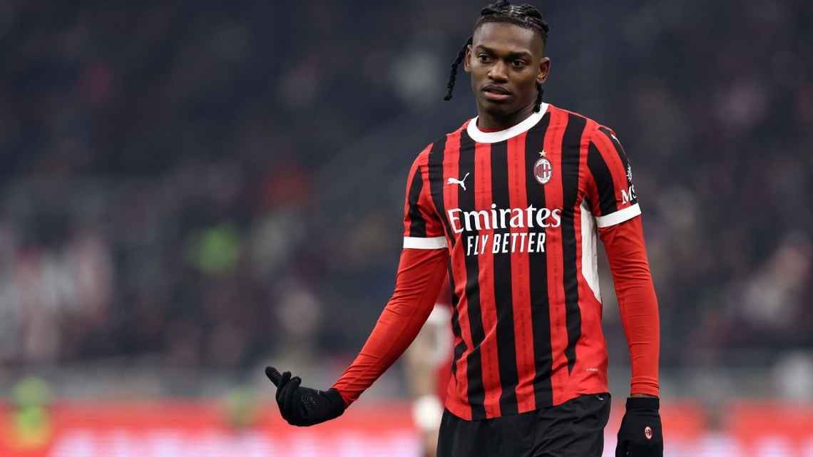 Arsenal quan tâm đến Rafael Leao.
