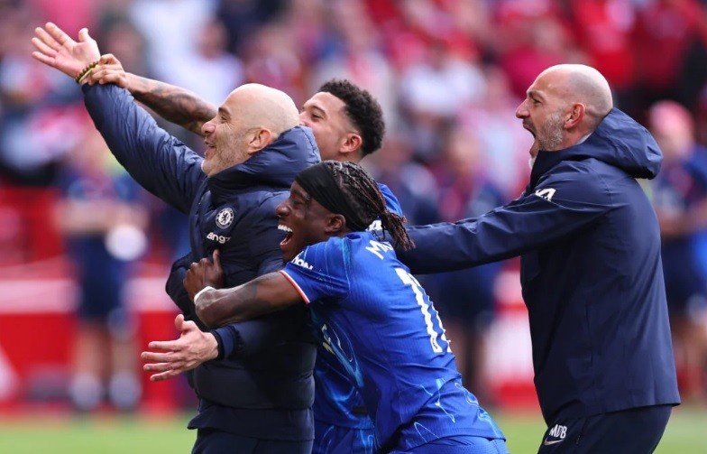 Tương lai tươi sáng mở ra với Chelsea.