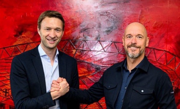 Ten Hag tái xuất và sẽ thay Alonso ở Bayer