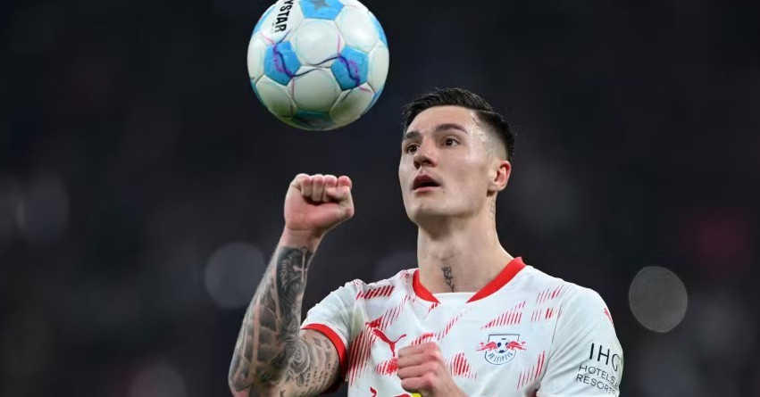 Benjamin Sesko được xem là lựa chọn tốt hơn Joao Pedro cho Chelsea.