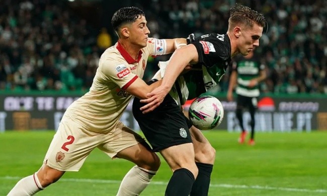 Arsenal cần một số 9 đa năng.