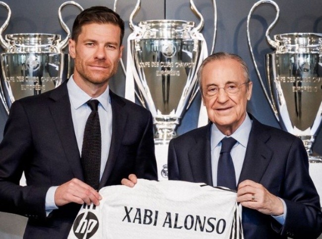 Alonso được kỳ vọng đem đến thành công cho Real.
