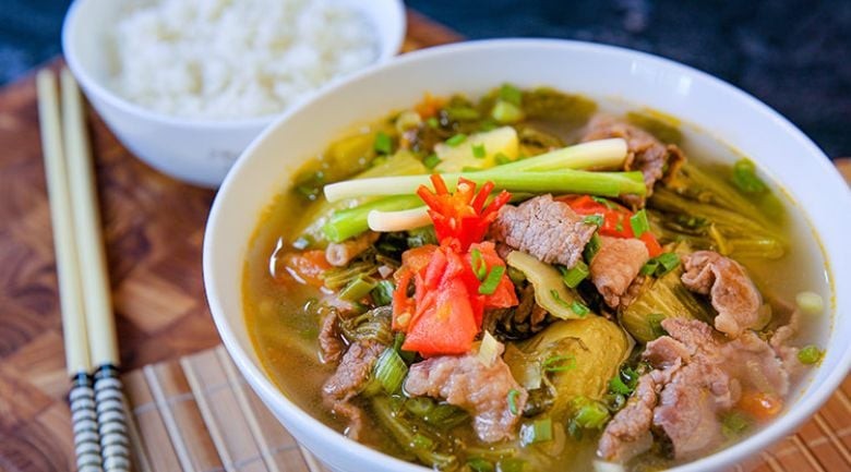 Cách nấu sườn bò dưa chua