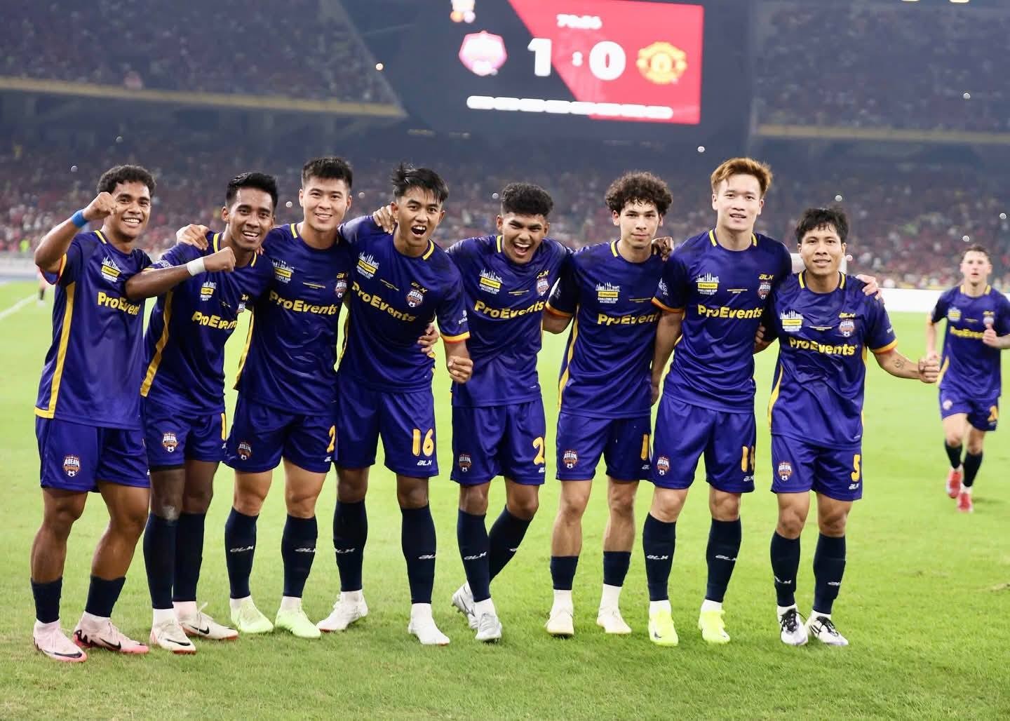 Tuyển Đông Nam Á đã thắng Man United.