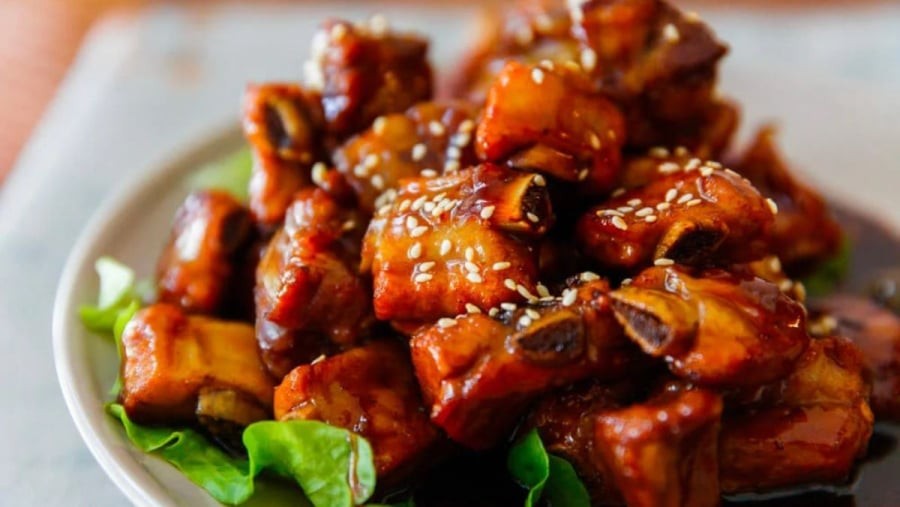 Sườn xao chua ngọt