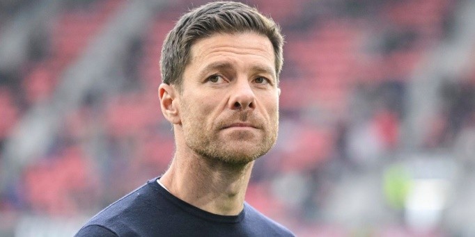 Áp lực đang đè nặng lên vai Alonso. 