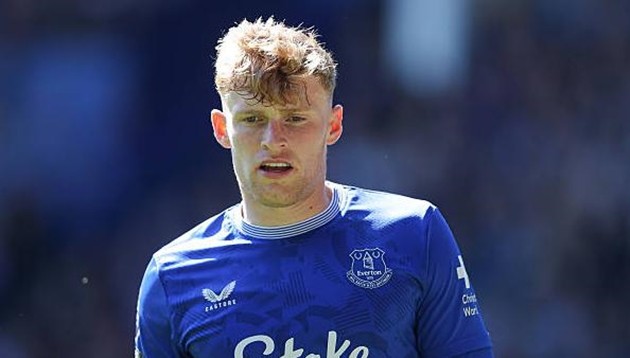Chelsea đặt Jarrad Branthwaite vào tầm ngắm.