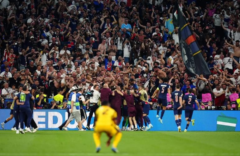 Trái ngược là hình ảnh thất vọng của Inter.