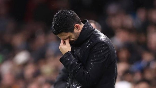 Mikel Arteta và Arsenal trải qua một mùa giải trắng tay.