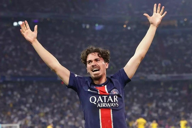 Vitinha góp công lớn giúp PSG vô địch.