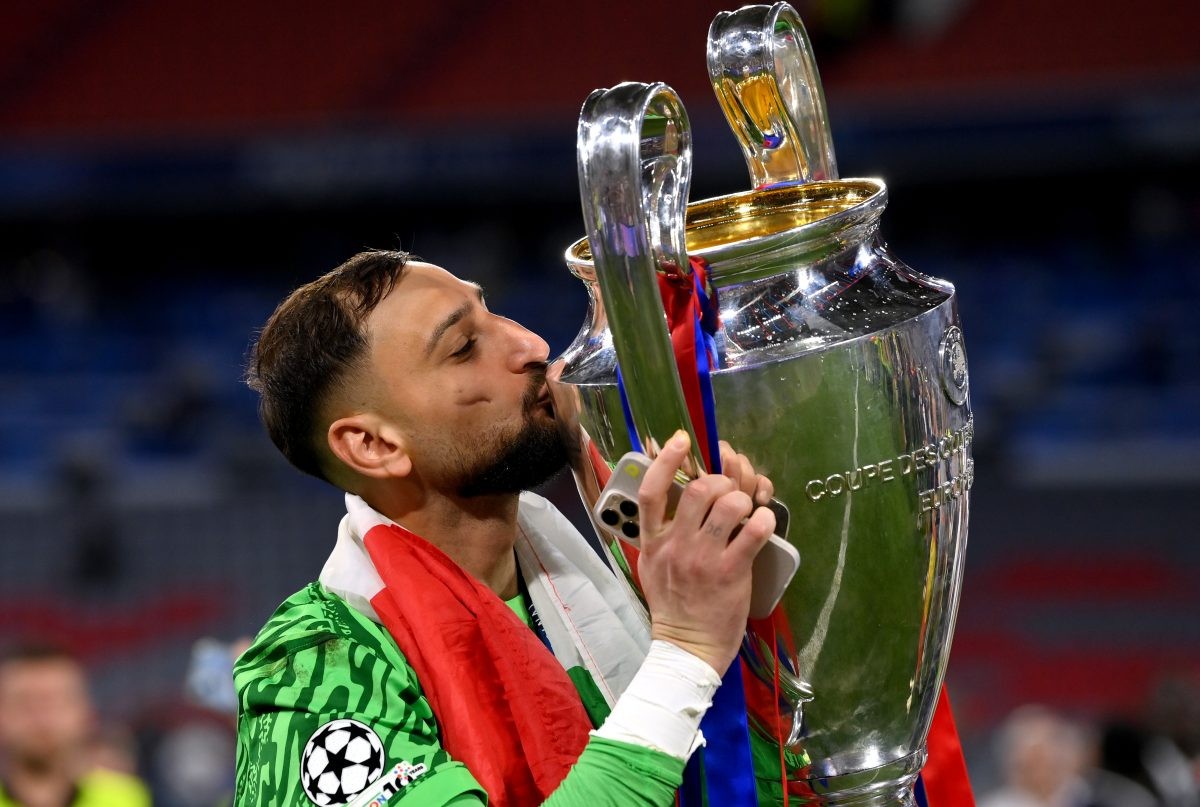  Donnarumma vừa vô địch C1 với PSG.