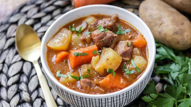 Cách nấu bò sốt vang ngon
