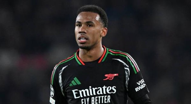 Gabriel Magalhaes gia hạn hợp đồng đến 2029 với Arsenal.