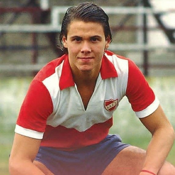 Redondo trong màu áo Argentinos Juniors
