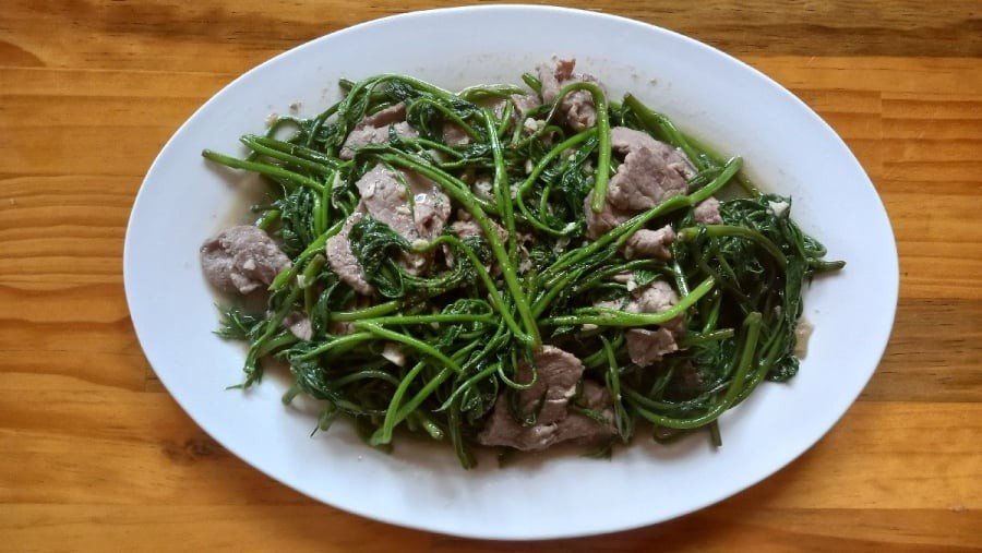 Thành phẩm món rau lang xào thịt bò