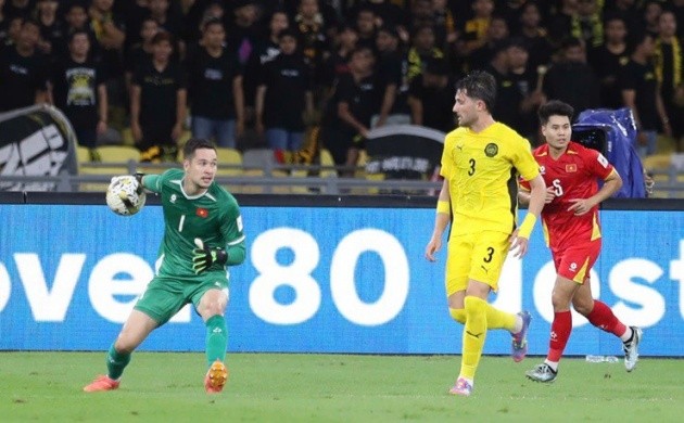 Nguyễn Filip có màn trình diễn ấn tượng trước khi nhận 4 bàn thua.