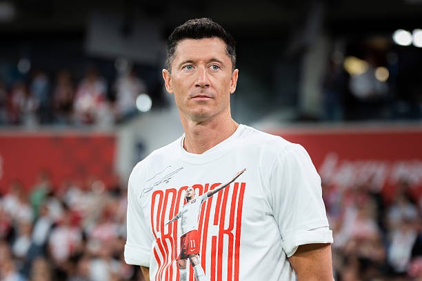 Lewandowski đang là tâm điểm của bóng đá Ba Lan.