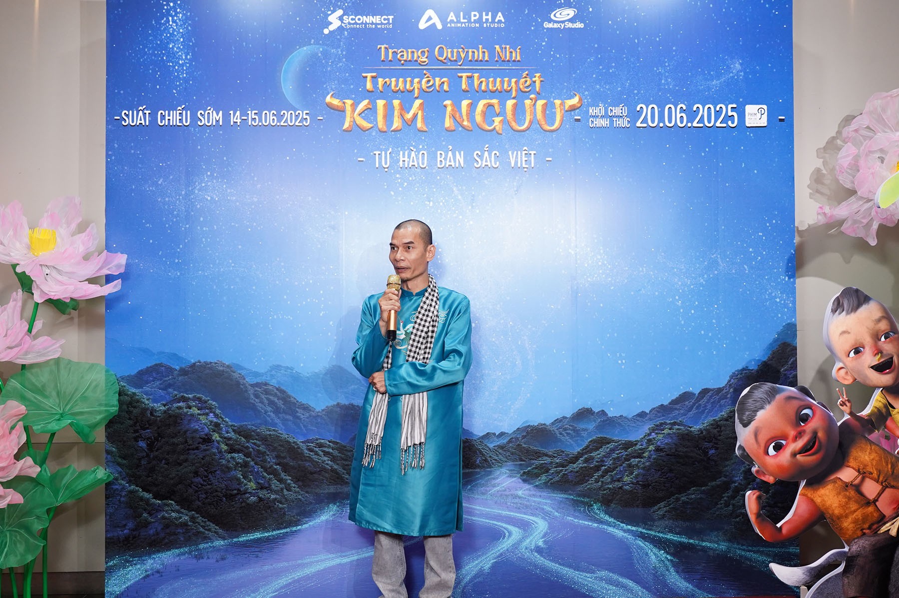 nh 13_đạo diễn Trịnh Lâm Tùng phát biểu tại buổi ra mắt