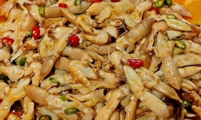 Thịt ốc móng tay không chỉ hấp dẫn bởi vị ngọt, giòn và dễ chế biến, mà còn là nguồn dinh dưỡng tuyệt vời.