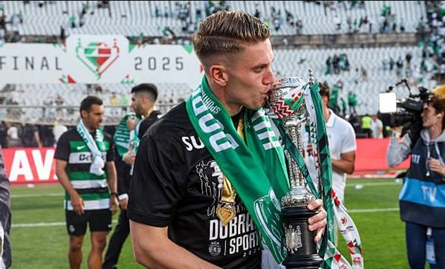 Sporting Lisbon đưa Viktor Gyokeres ra ánh sáng.