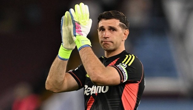 Ruben Amorim nhắm Emiliano Martinez?