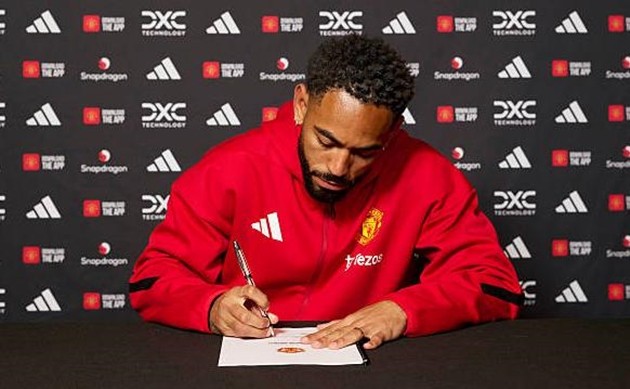Manchester United đã thay đổi chính sách chuyển nhượng.