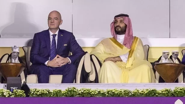 Infantino và FIFA bị chỉ trích không ít về vấn đề nhân quyền của người lao động nhập cư