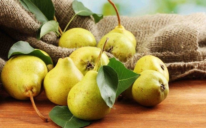 Lê có vị ngọt thanh, tính mát, được Đông y xem là loại quả có khả năng “làm mát từ trong máu”.