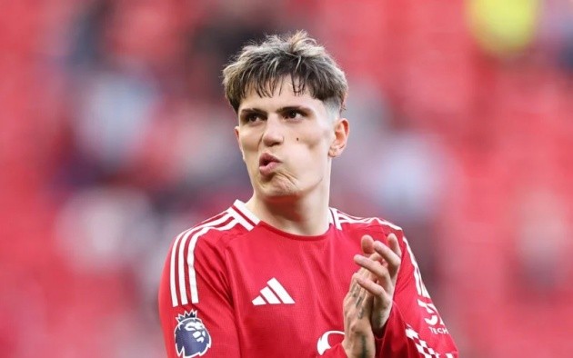 Garnacho muốn ở lại Premier League.