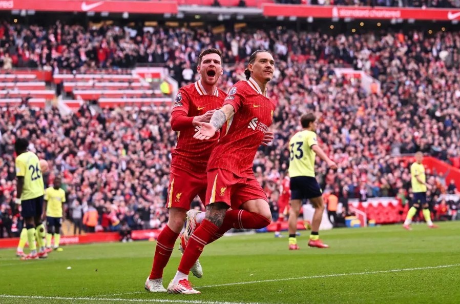 Bộ đôi của Liverpool có thể cùng chuyển đến Atletico Madrid.