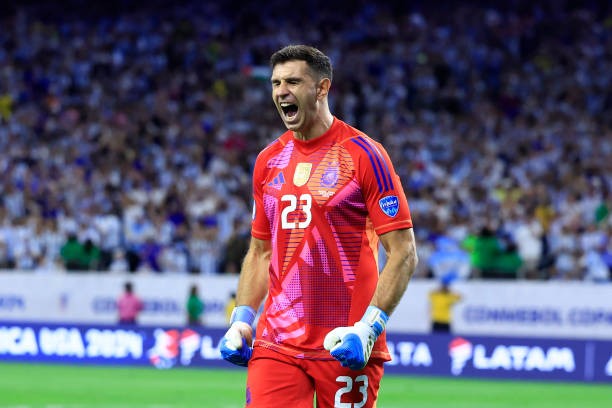 Martinez được Man United đặc biệt quan tâm.