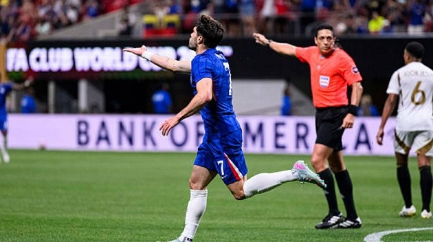 Chelsea khởi đầu thuận lợi trên đất Mỹ.