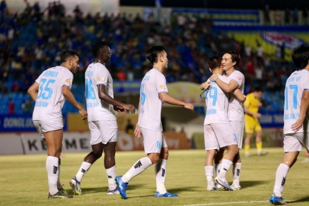 Tuấn Anh hạnh phúc khi cùng Nam Định vô địch V-League.