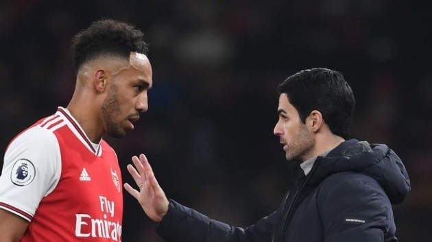 Aubameyang và Arteta.