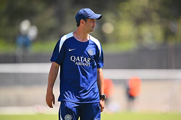 Chivu có những dấu ấn đầu tiên.