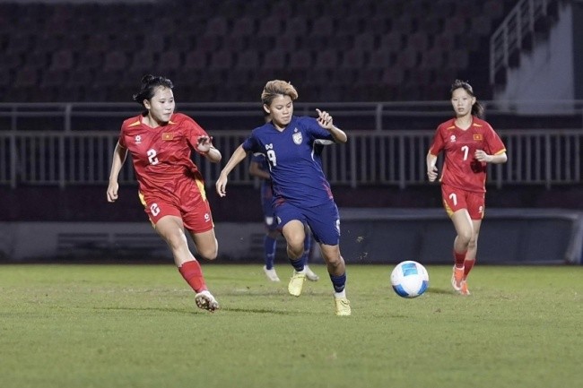 U19 nữ Việt Nam thua U19 nữ Thái Lan.